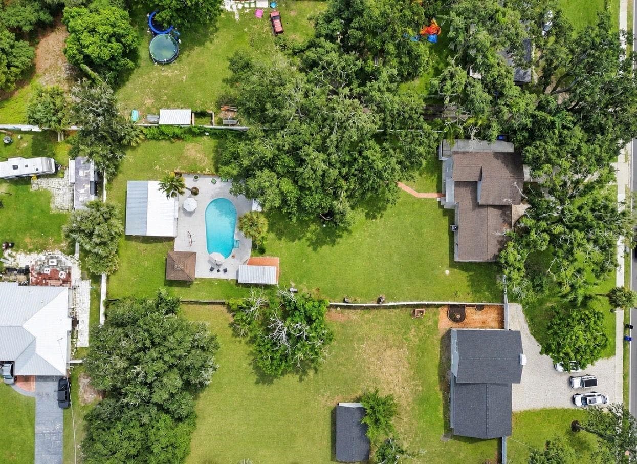 Single Family Residence at 11004 RIVERVIEW DR, RIVERVIEW, photo 48 of 73