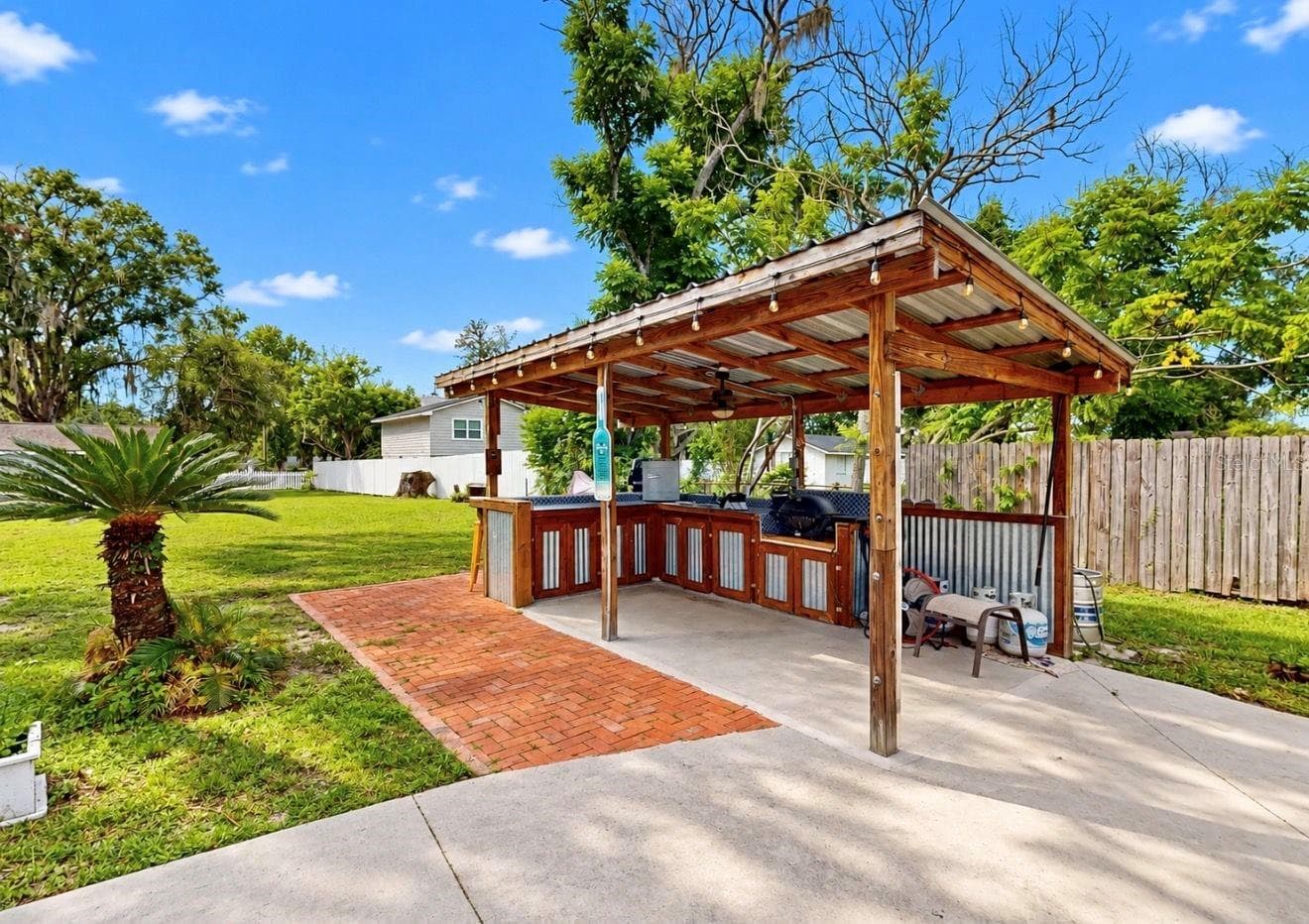 Single Family Residence at 11004 RIVERVIEW DR, RIVERVIEW, photo 65 of 73