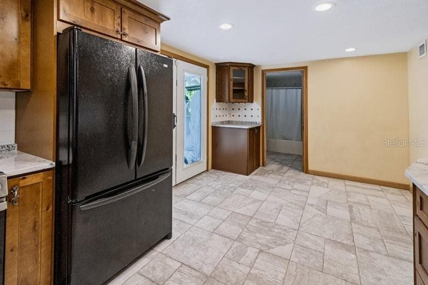 Single Family Residence at 13016 SOMERLOTT PL, DOVER, photo 16 of 98