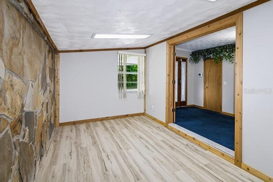 Single Family Residence at 13016 SOMERLOTT PL, DOVER, photo 26 of 98