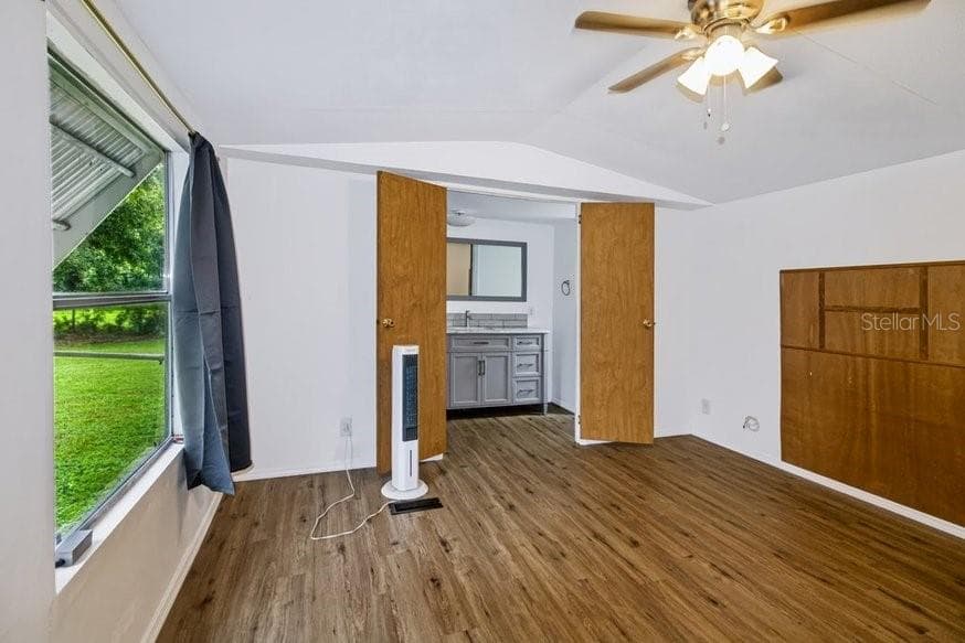 Single Family Residence at 13016 SOMERLOTT PL, DOVER, photo 61 of 98