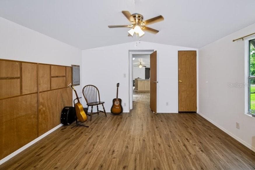 Single Family Residence at 13016 SOMERLOTT PL, DOVER, photo 63 of 98