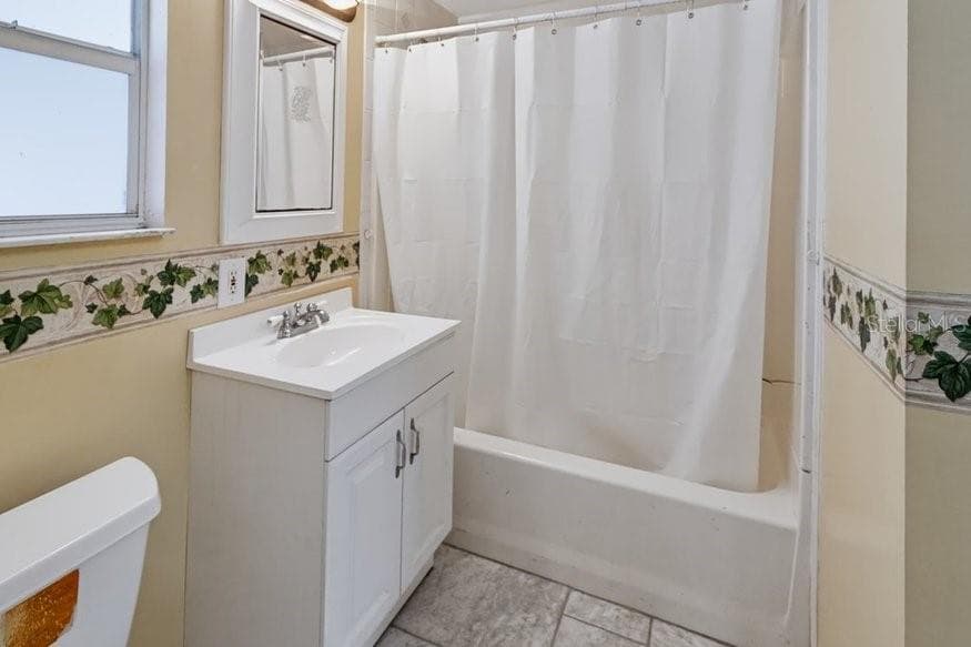 Single Family Residence at 13016 SOMERLOTT PL, DOVER, photo 68 of 98