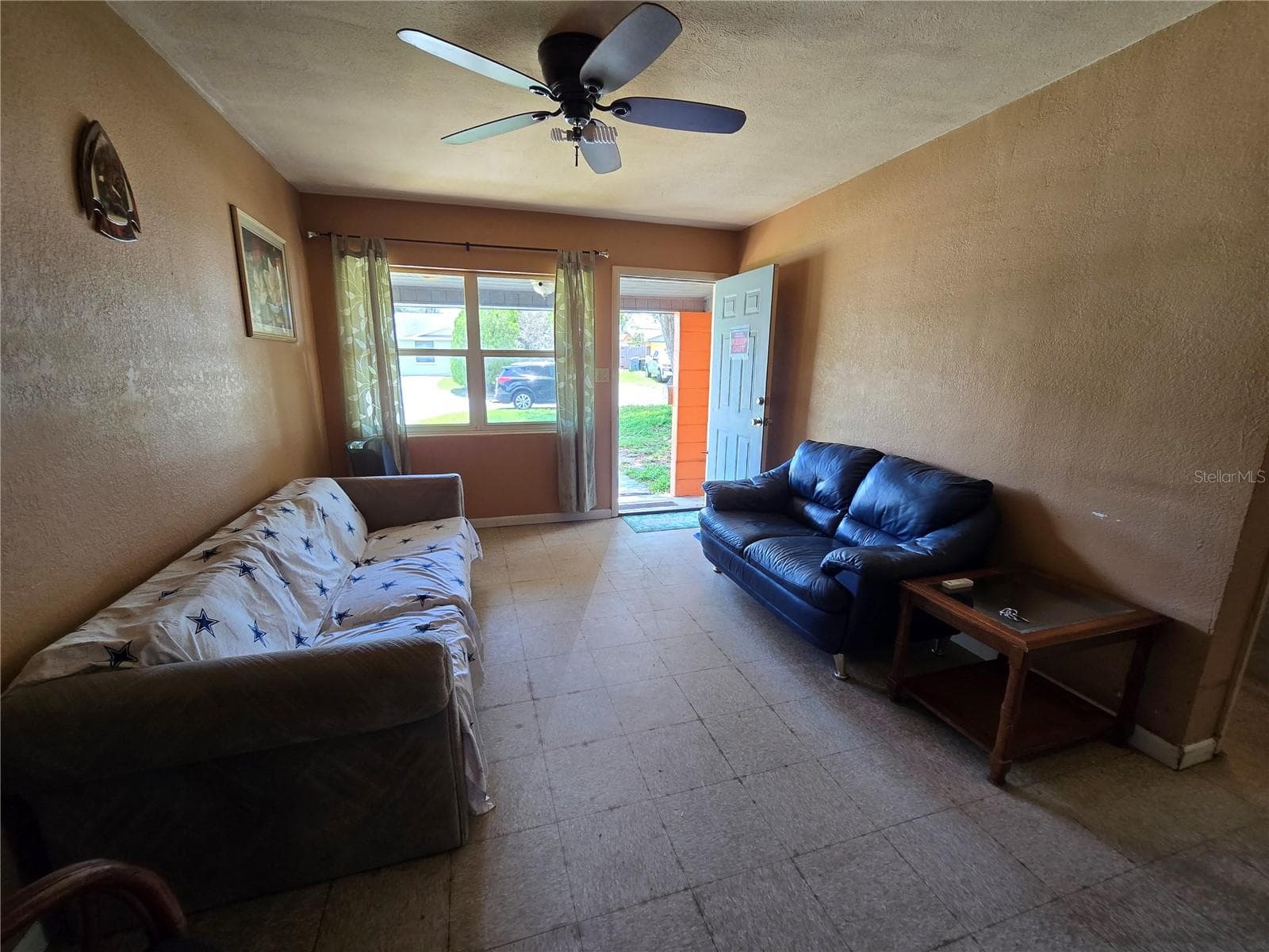 Living room - 515 MONTICELLO AVE, LAKELAND
