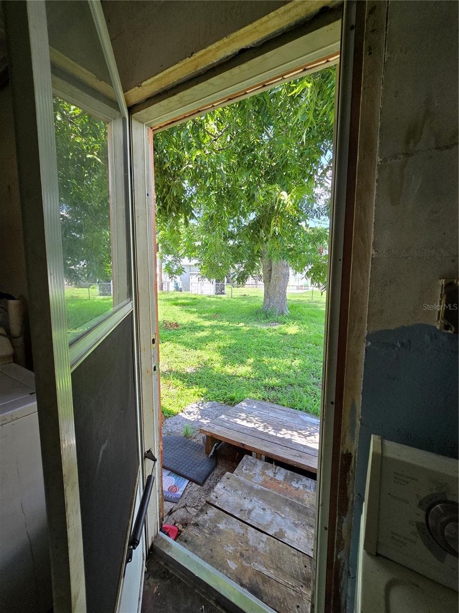 Back door - 515 MONTICELLO AVE, LAKELAND