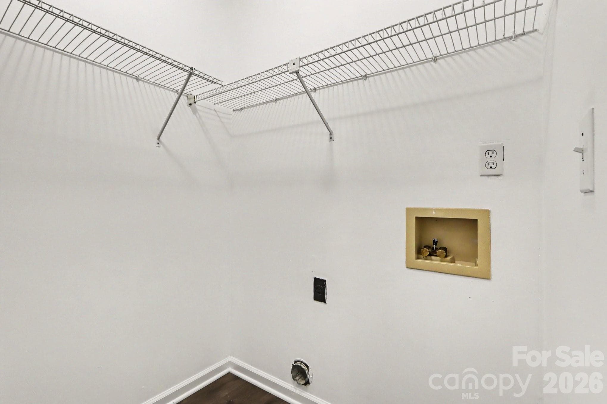 Single Family Residence at 8313 Belstead Brook Court, Charlotte, photo 15 of 19