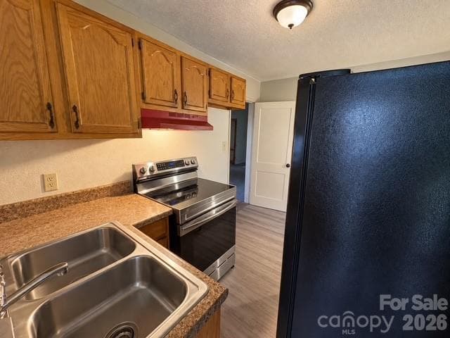 Single Family Residence at 131 Wyatt Street, Asheville, photo 12 of 19