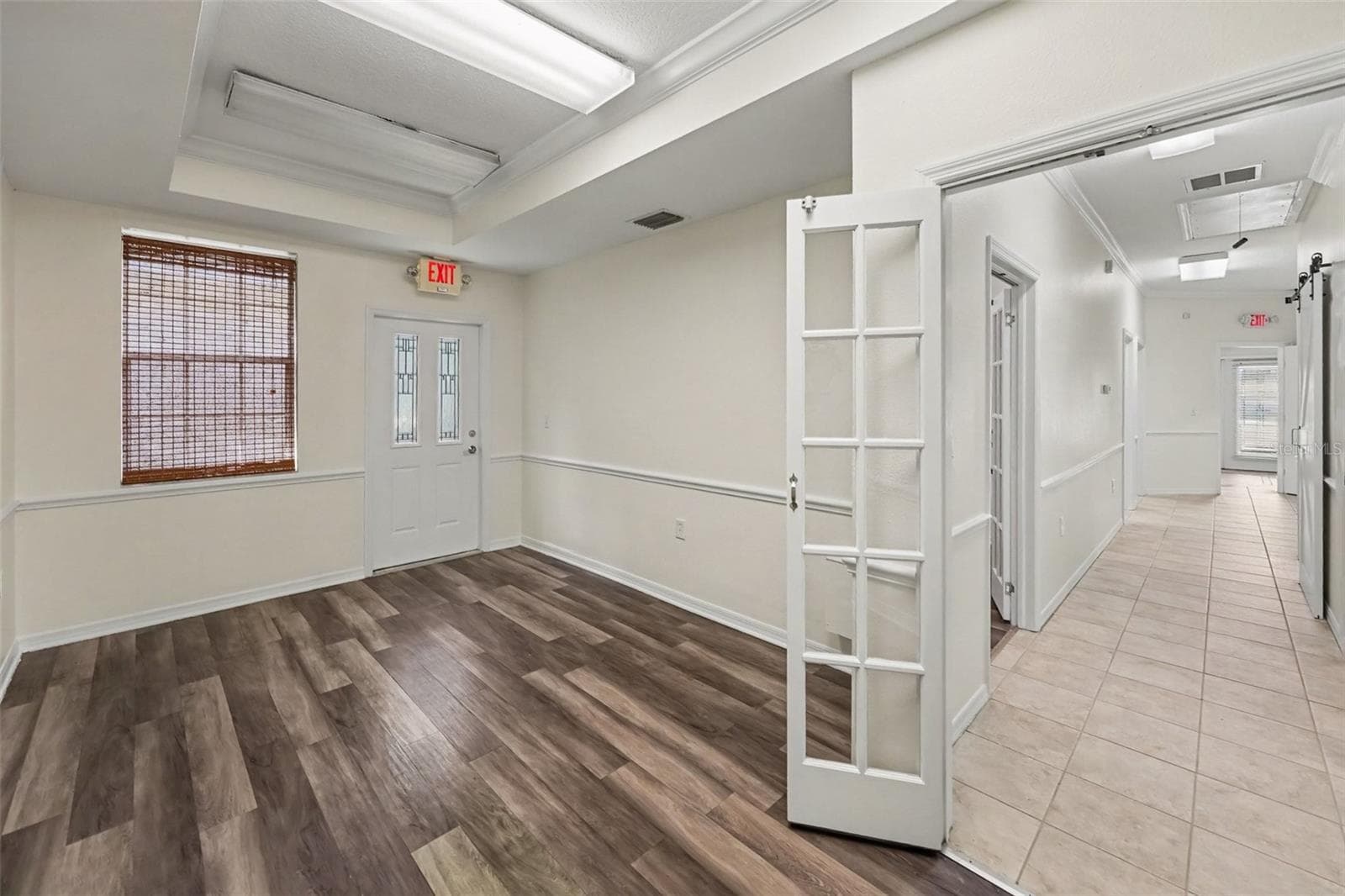 Medical Office at 10943 COUNTRYWAY BLVD, TAMPA, photo 2 of 26