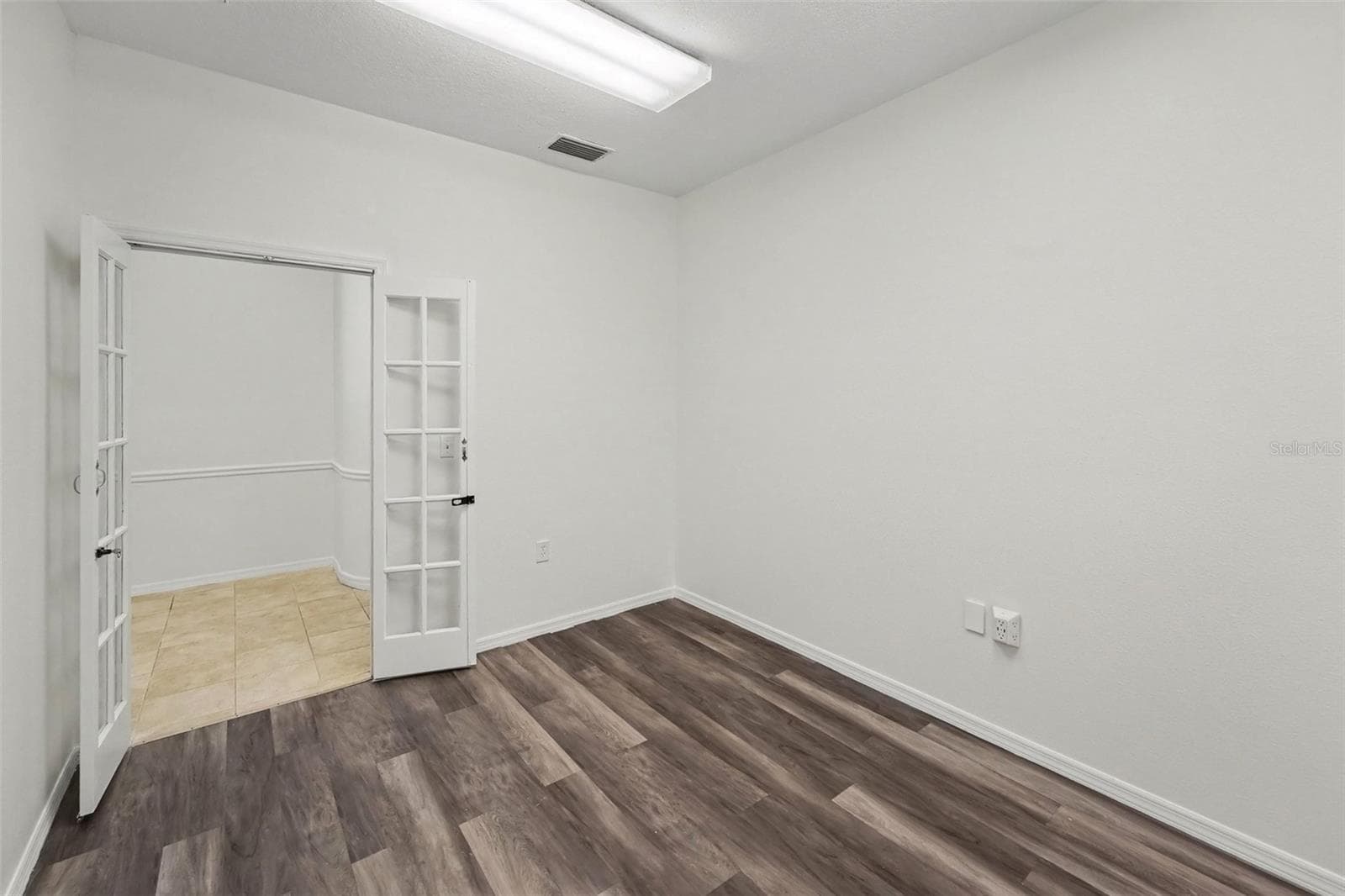 Medical Office at 10943 COUNTRYWAY BLVD, TAMPA, photo 10 of 26