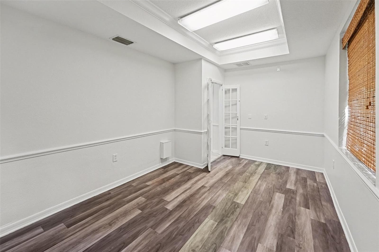 Medical Office at 10943 COUNTRYWAY BLVD, TAMPA, photo 14 of 26