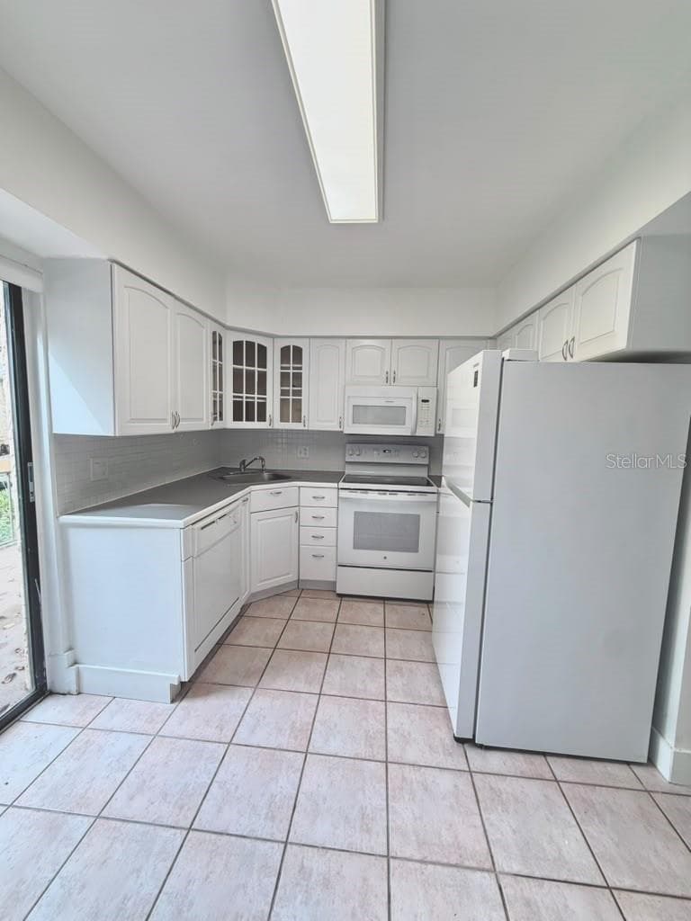 Condominium at 191 WIMBLEDON LAKE DR ##7-44, PLANTATION, photo 2 of 18