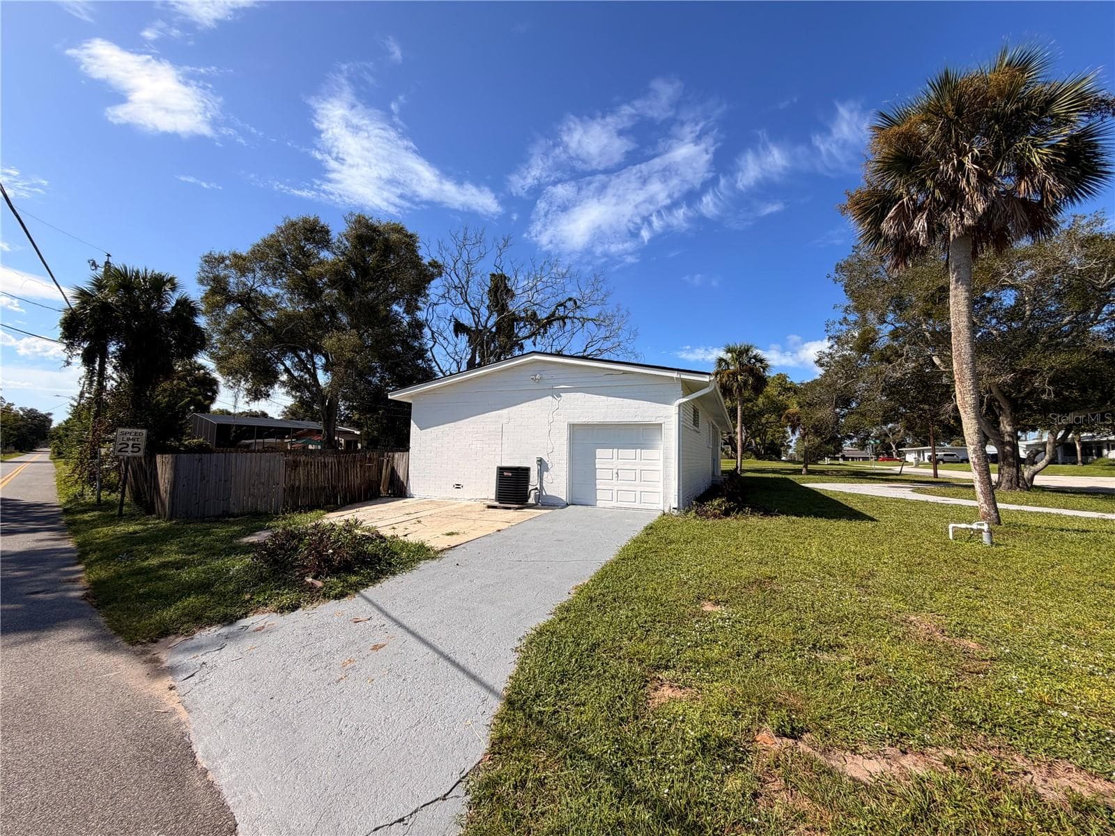 Single Family Residence at 201 GRANADA ST, HOLLY HILL, photo 27 of 27