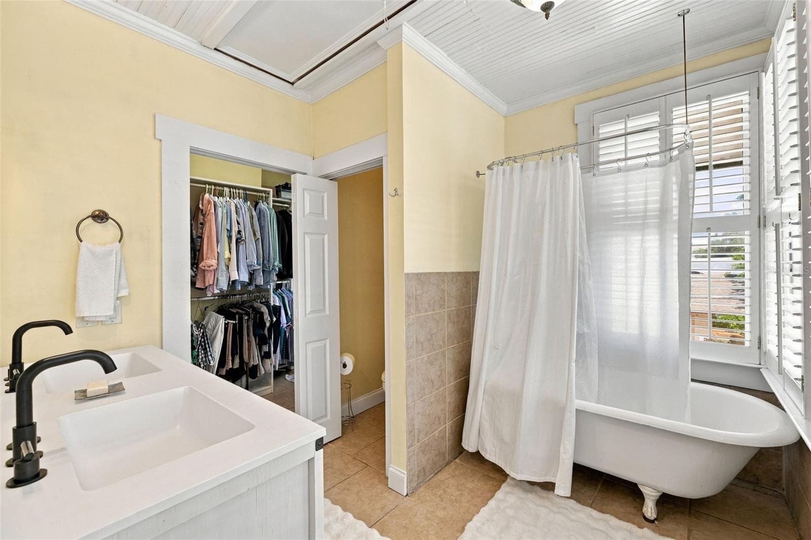 Primary Bathroom - 1801 W HILLS AVE, TAMPA