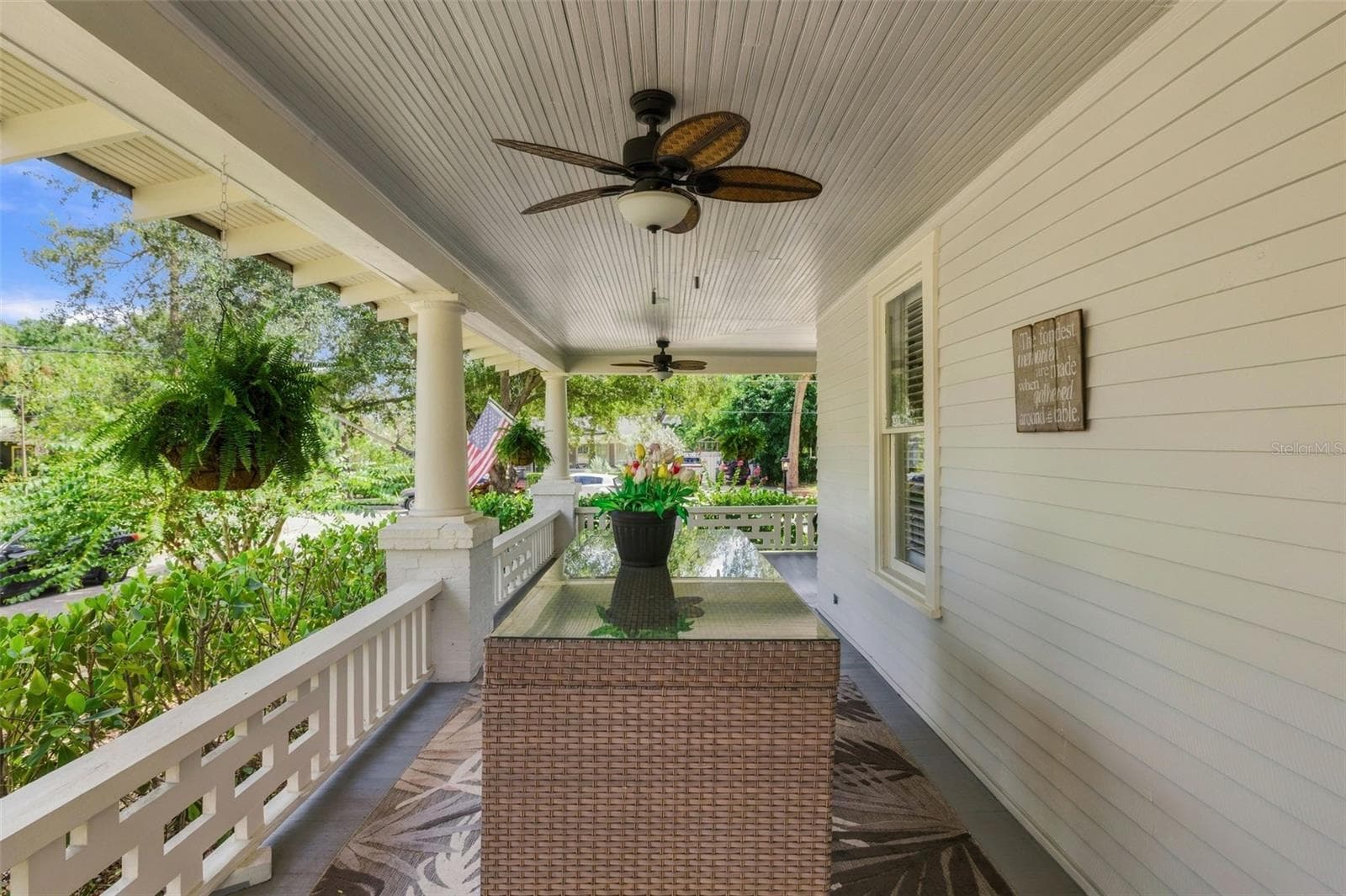 Lots of porches! - 1801 W HILLS AVE, TAMPA