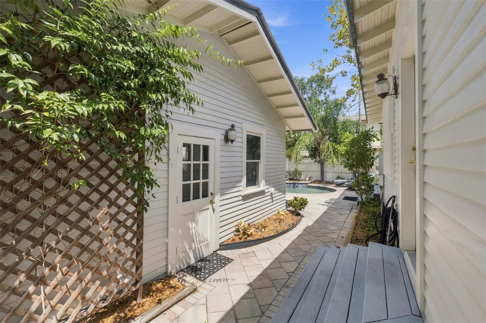 Rear entry near garage - 1801 W HILLS AVE, TAMPA