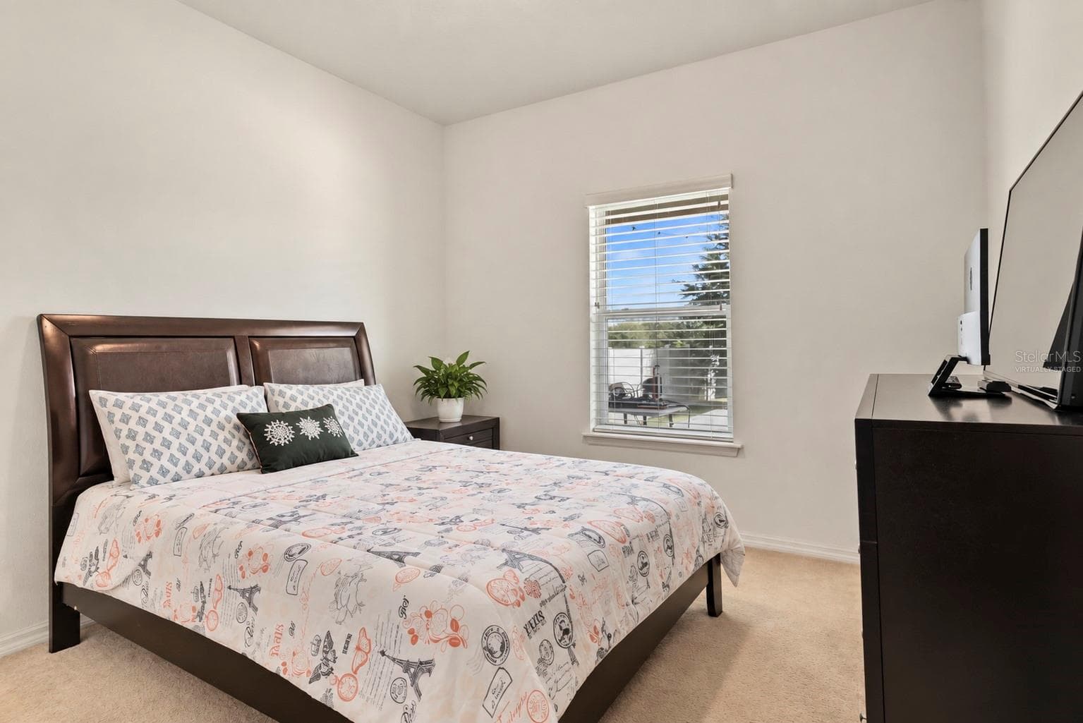 Virtually Staged - 2470 STANDING ROCK CIR, OAKLAND