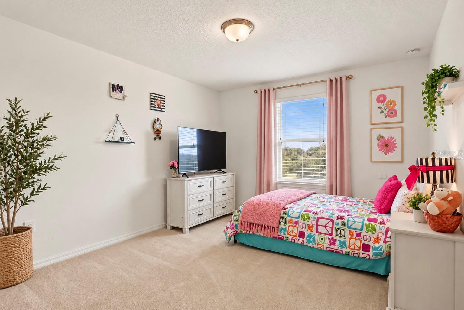 Virtually Staged - 2470 STANDING ROCK CIR, OAKLAND