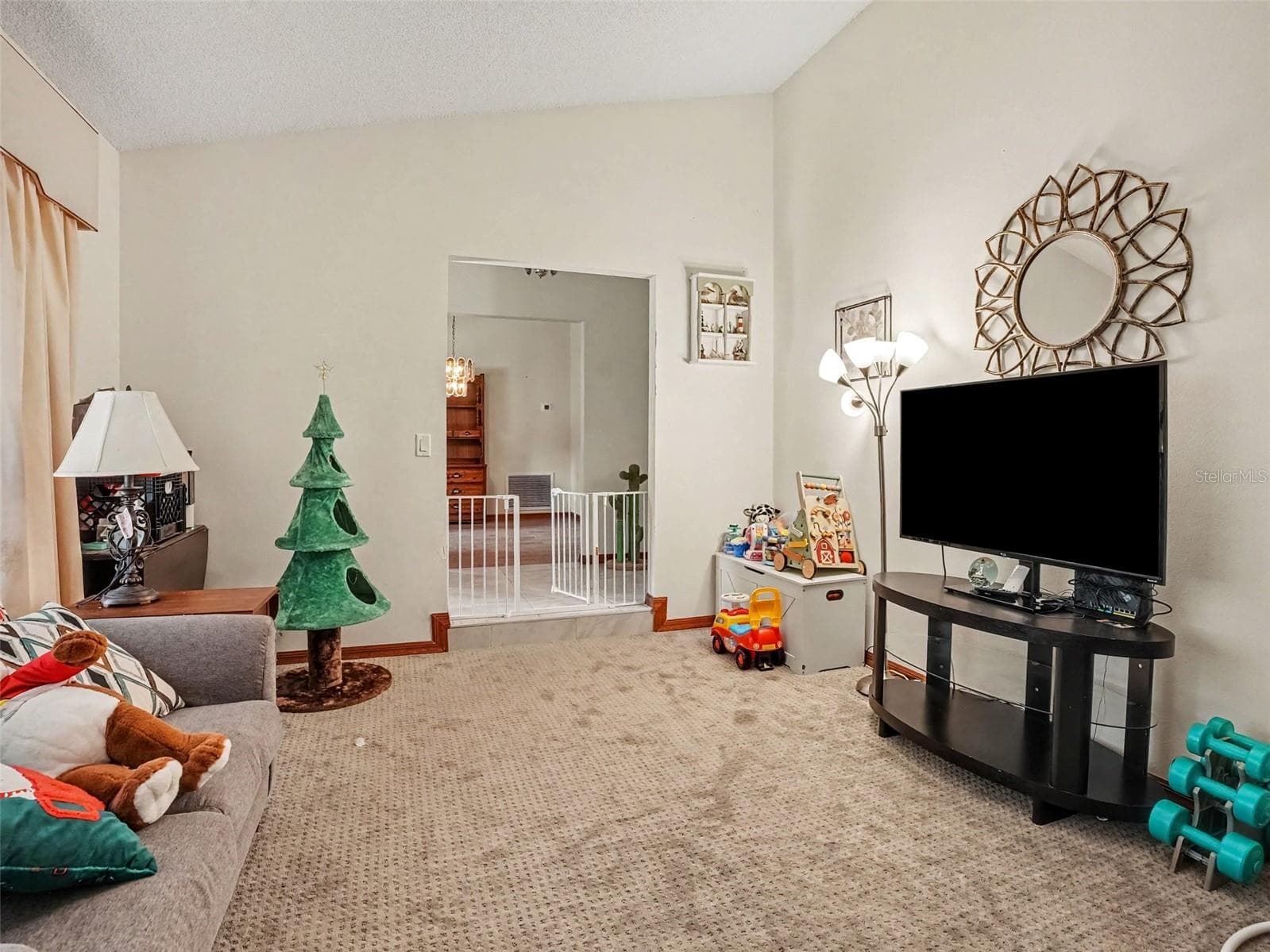 Living Room - 920 HAMILTON AVE, ORANGE CITY