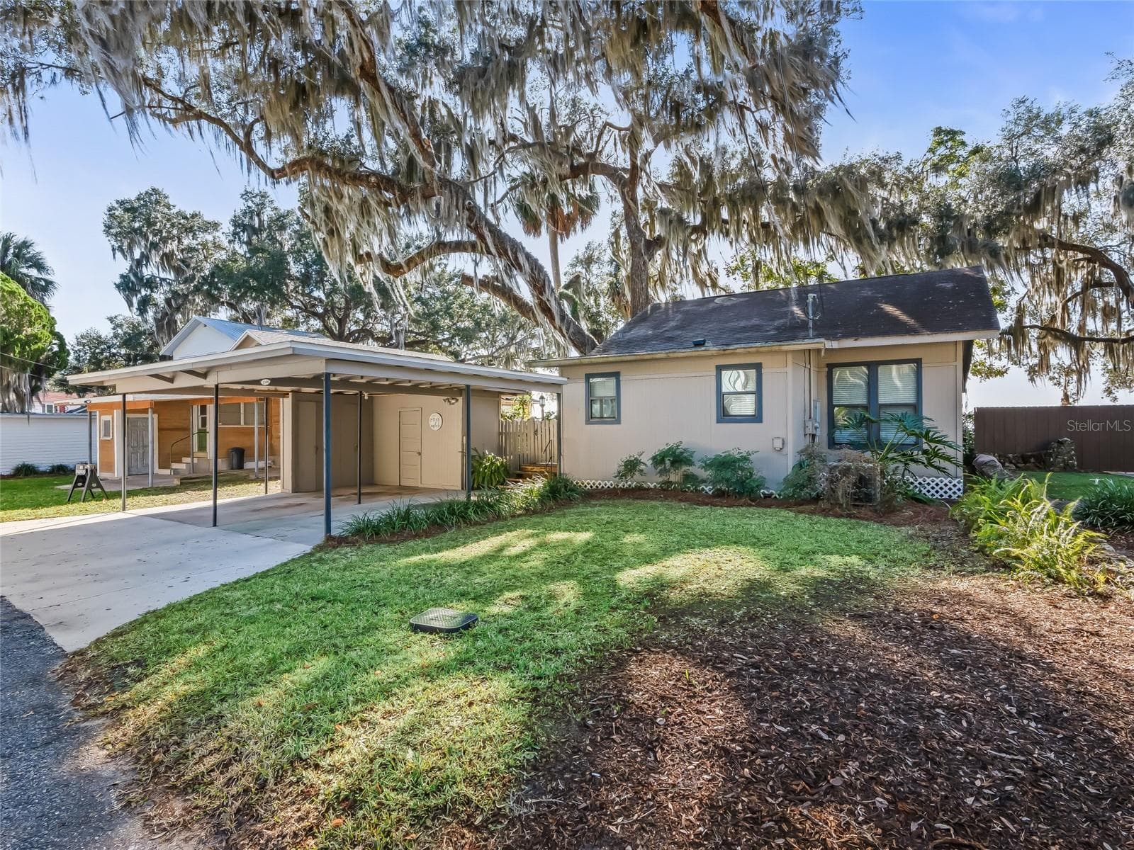 Single Family Residence at 13400 SE 124TH PL, OCKLAWAHA, photo 2 of 24