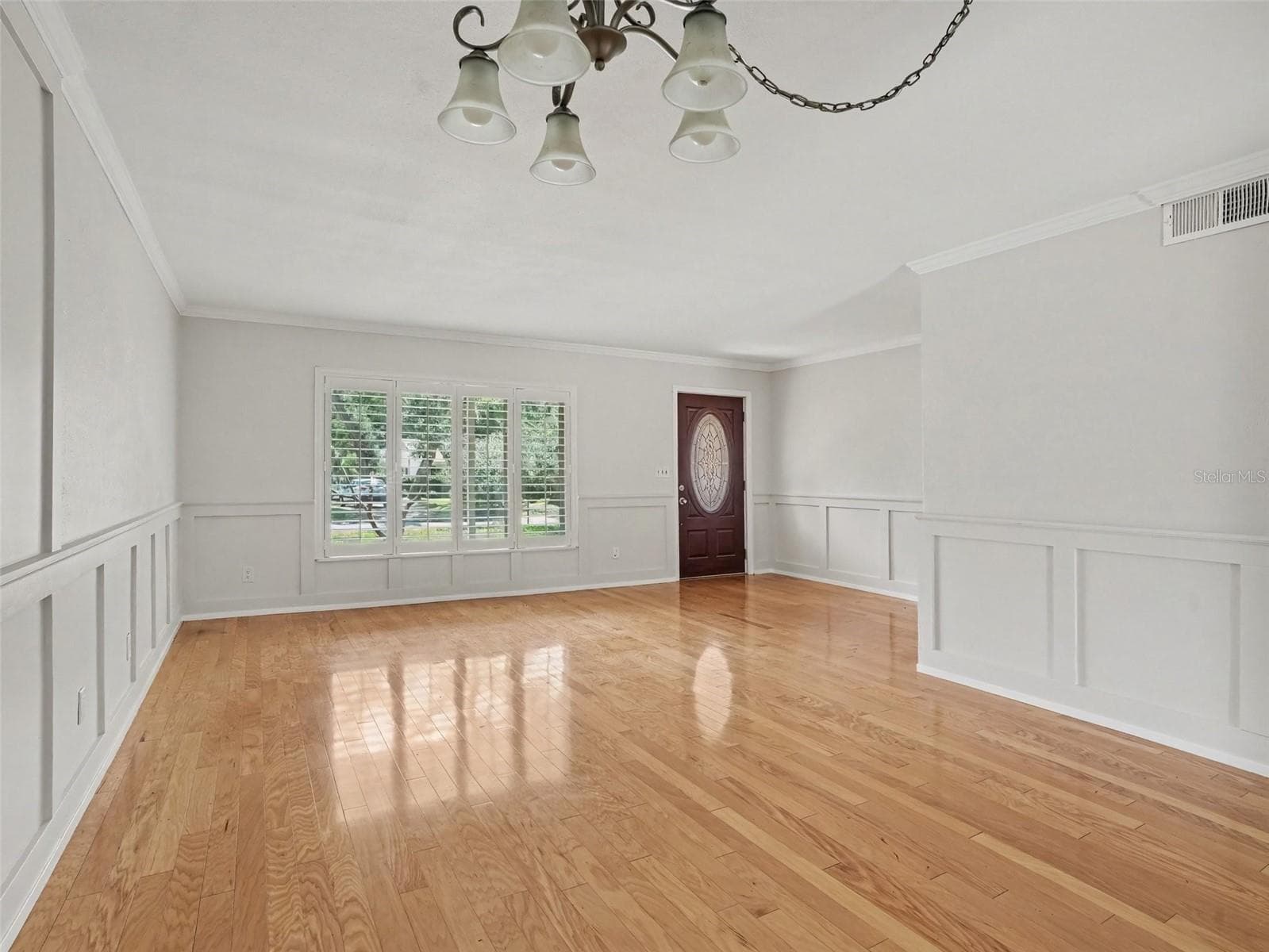 Single Family Residence at 520 LAUREL LN, LAKELAND, photo 3 of 27