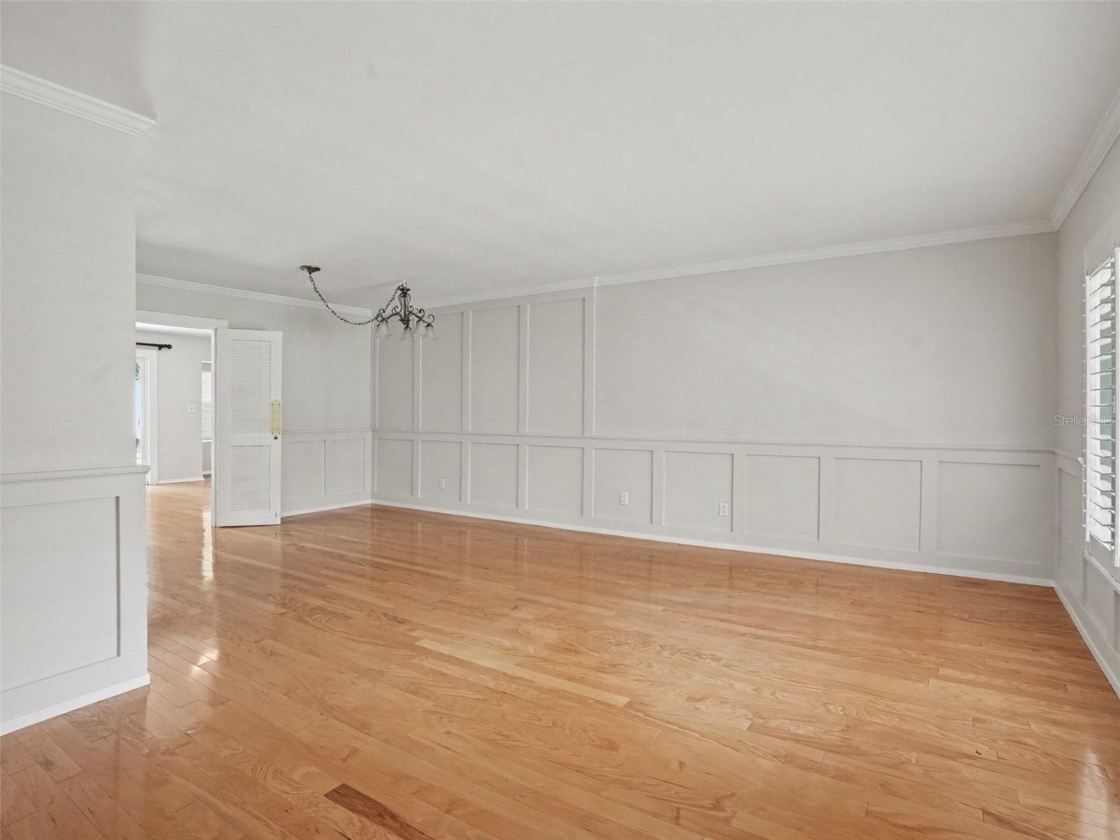 Single Family Residence at 520 LAUREL LN, LAKELAND, photo 4 of 27