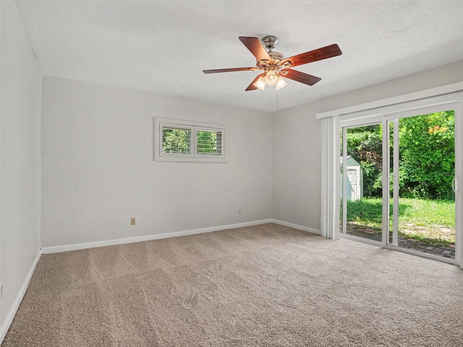 Single Family Residence at 520 LAUREL LN, LAKELAND, photo 19 of 27