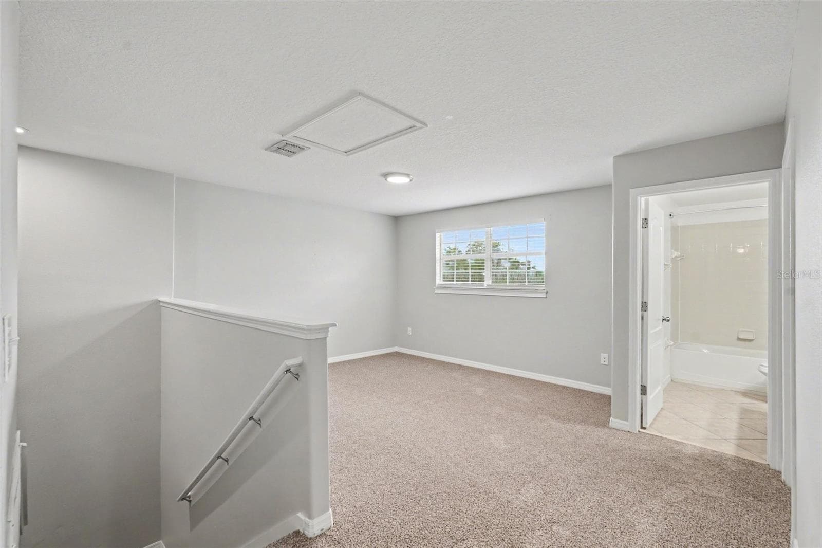 Single Family Residence at 12026 STREAMBED DR, RIVERVIEW, photo 15 of 34