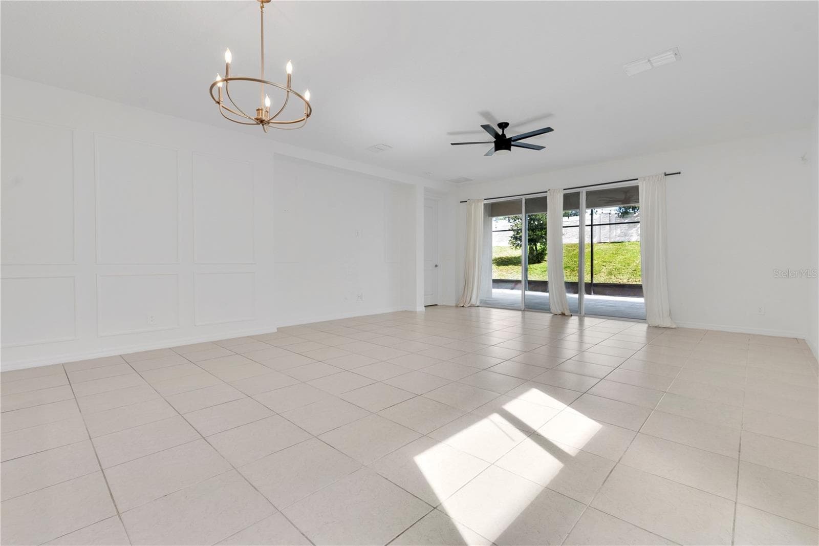Single Family Residence at 961 LAKESIDE ESTATES DR, APOPKA, photo 11 of 37