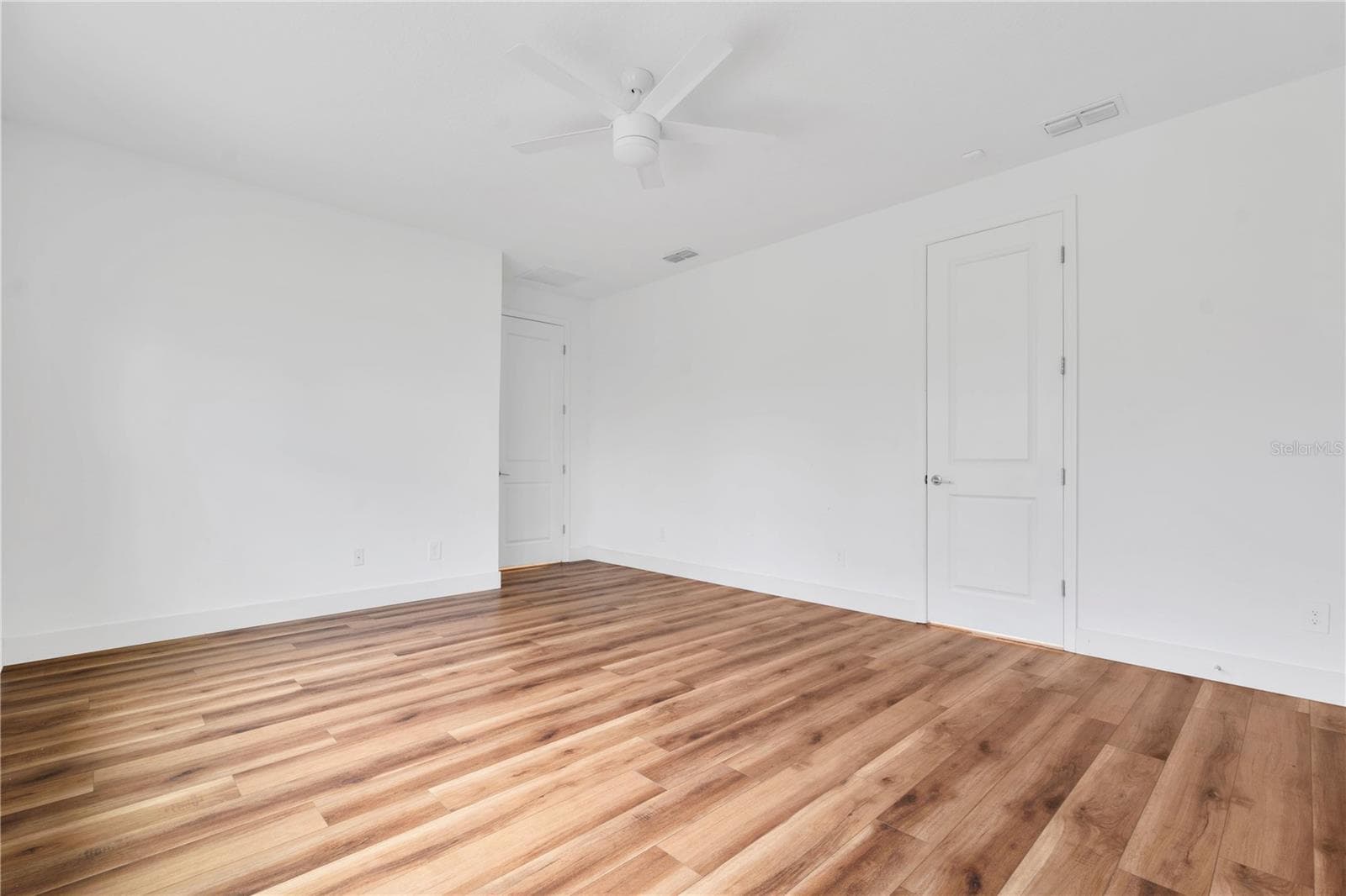 Single Family Residence at 961 LAKESIDE ESTATES DR, APOPKA, photo 14 of 37
