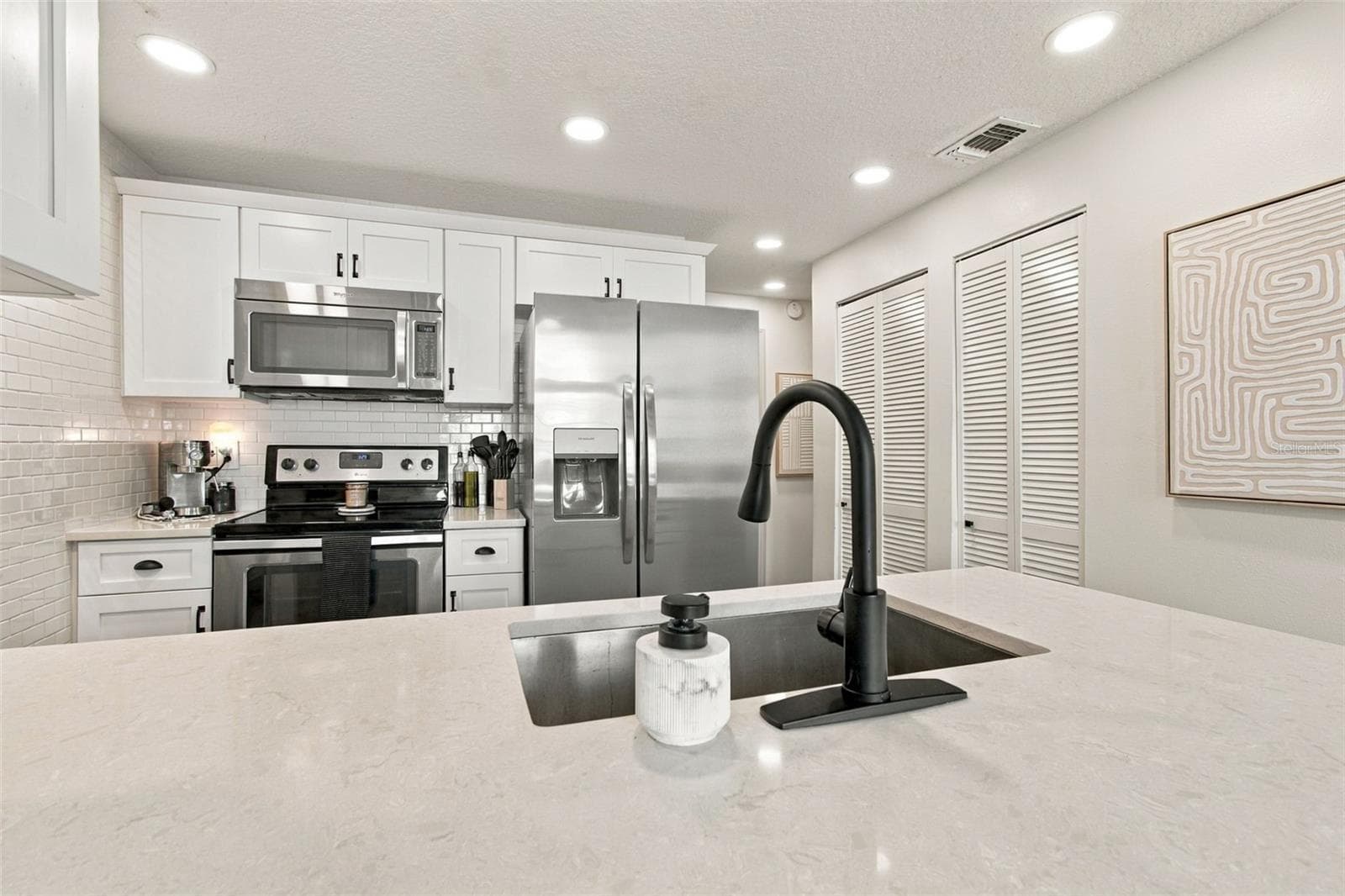 Condominium at 12233 ARMENIA GABLES CIR #12233, TAMPA, photo 17 of 43