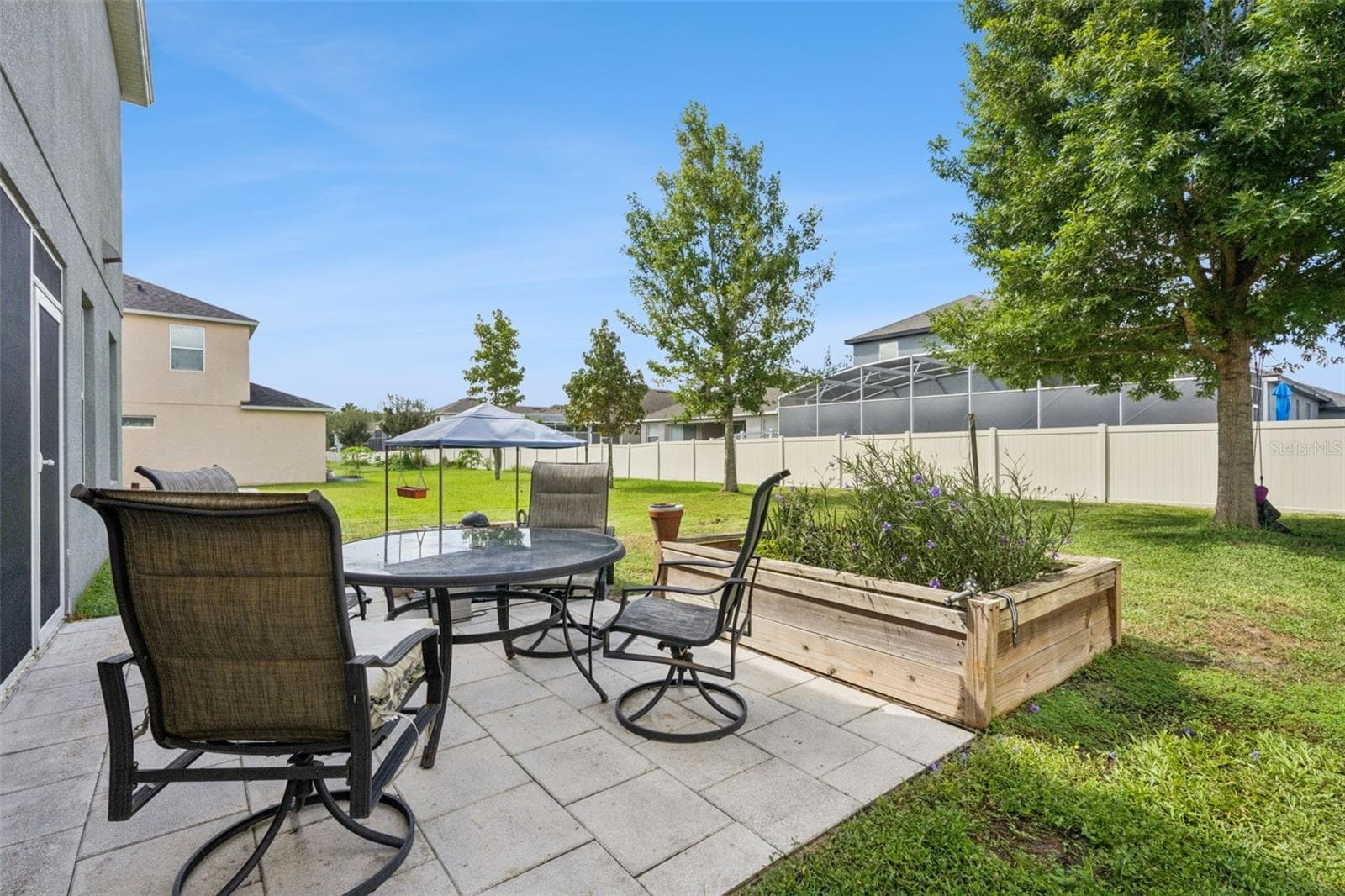 Rear Patio and Garden - 2815 MONTICELLO WAY, KISSIMMEE