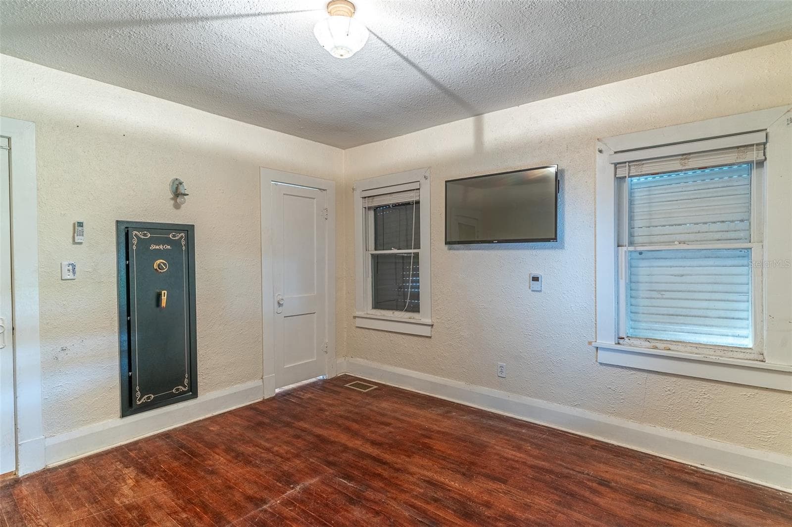 Single Family Residence at 528 S 8TH ST, LAKE WALES, photo 17 of 45