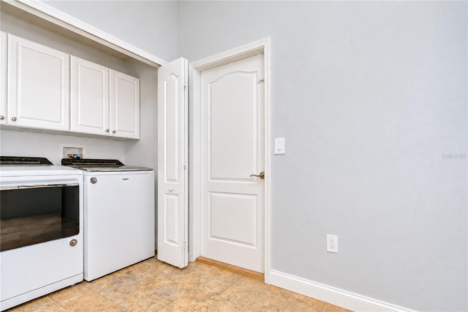 Single Family Residence at 13816 CADEN GLEN DR, HUDSON, photo 26 of 43