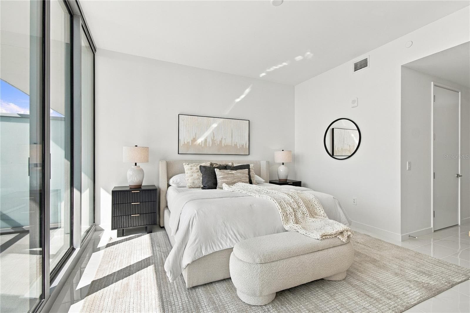 Guest suite offers privacy within the residence's split-bedroom floor plan - 400 CENTRAL AVE #2505, ST PETERSBURG