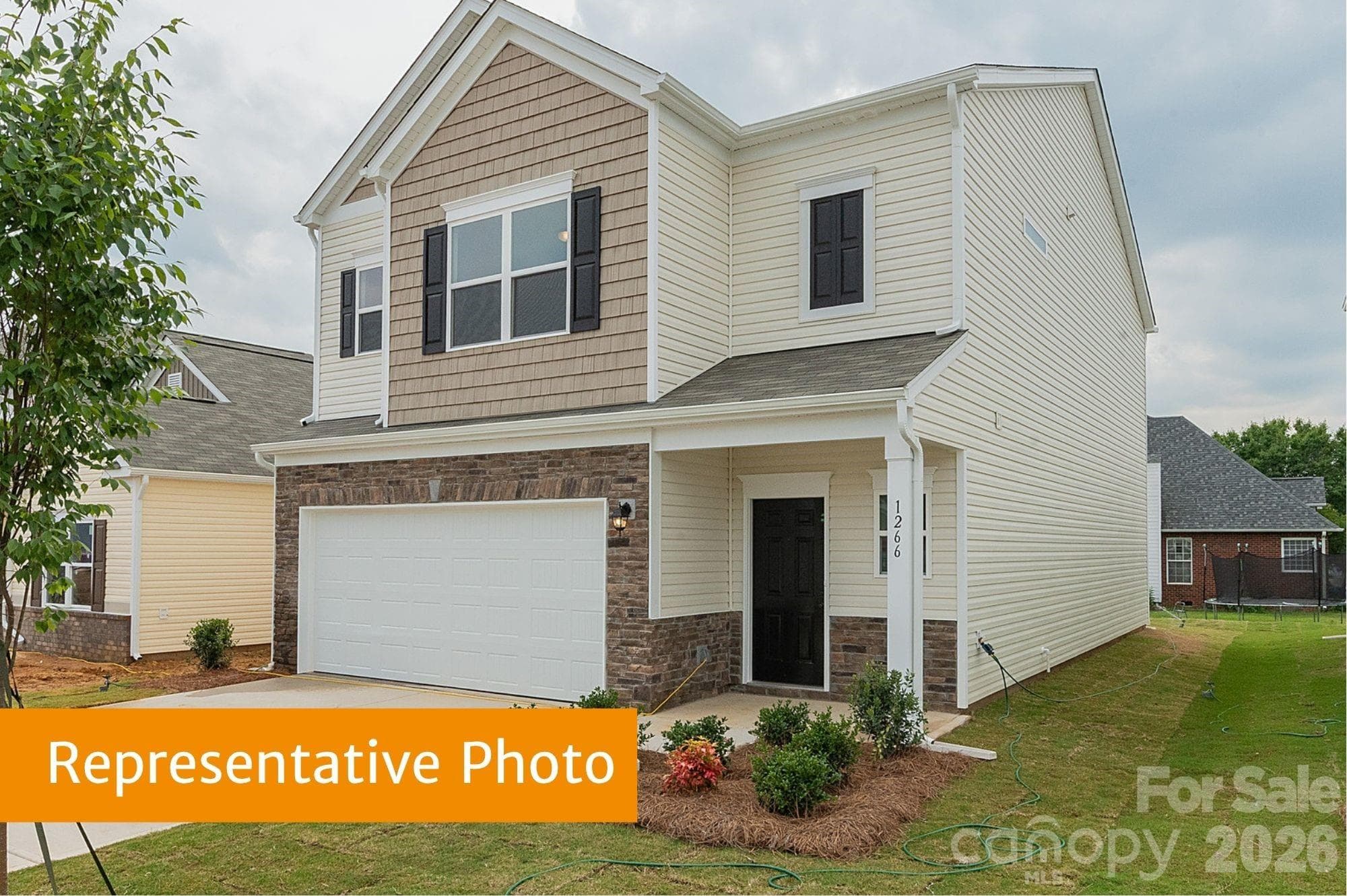 Single Family Residence at 5591 Hagler Loop, Catawba, photo 2 of 31
