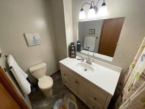 Guest bedroom has  ensuite Bathroom walk in shower - 2700 GULF BLVD #2, INDIAN ROCKS BEACH