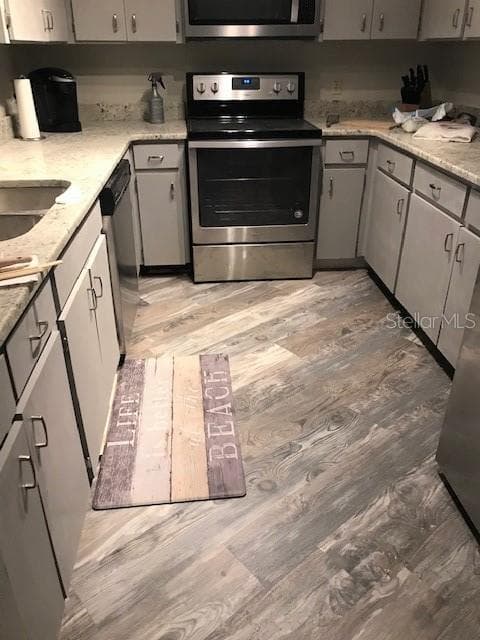 LVP flooring - 2700 GULF BLVD #2, INDIAN ROCKS BEACH