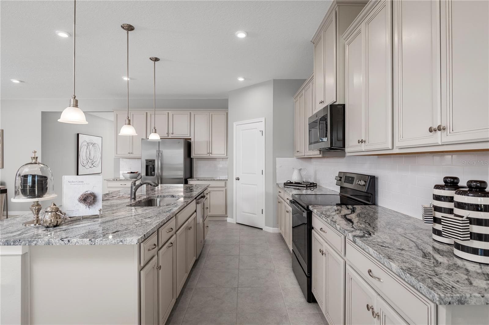 Single Family Residence at 11102 NELLIE CROSSING CIR, CLERMONT, photo 5 of 20