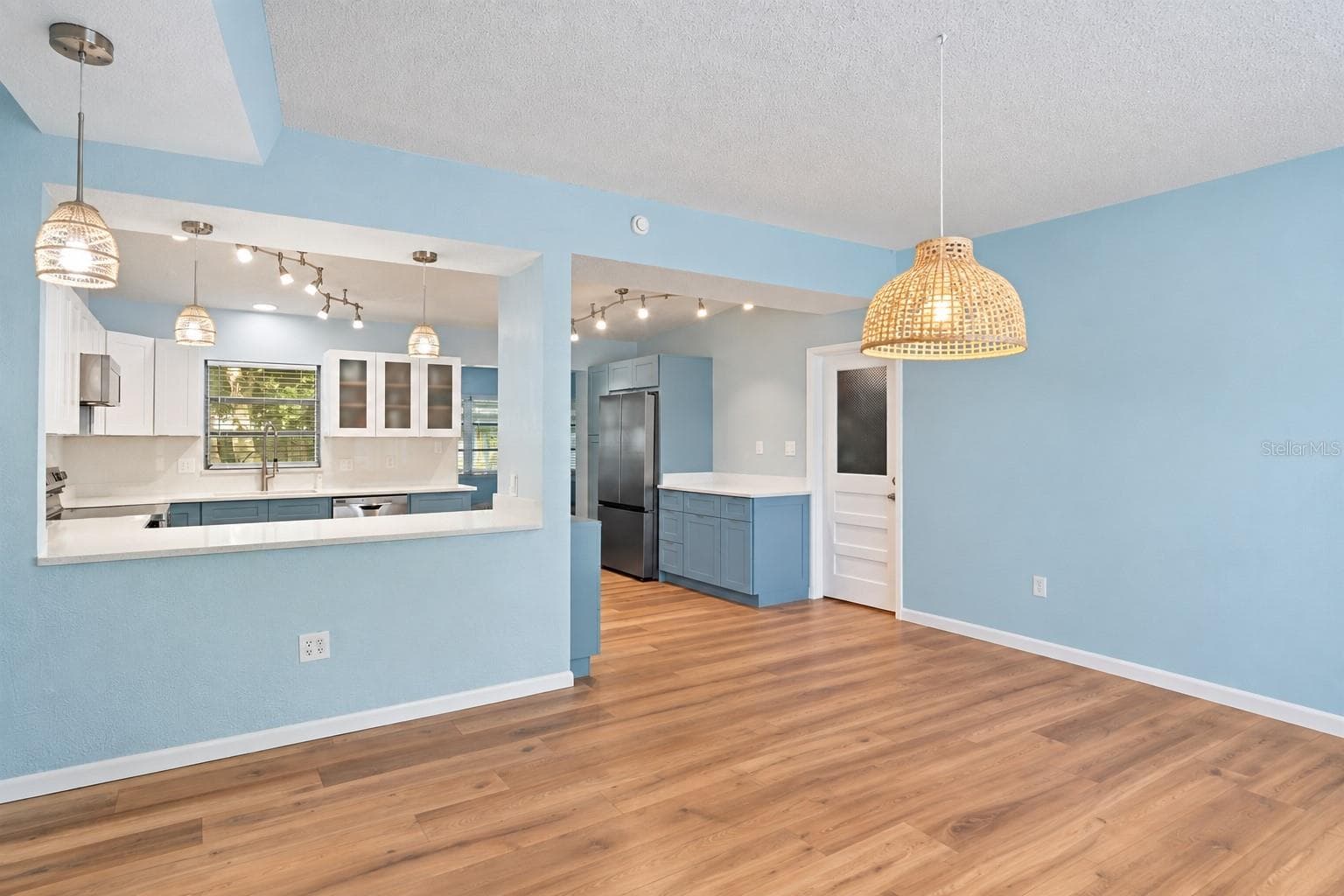 Dining/Kitchen Room View - 1840 N POWERS DR, ORLANDO