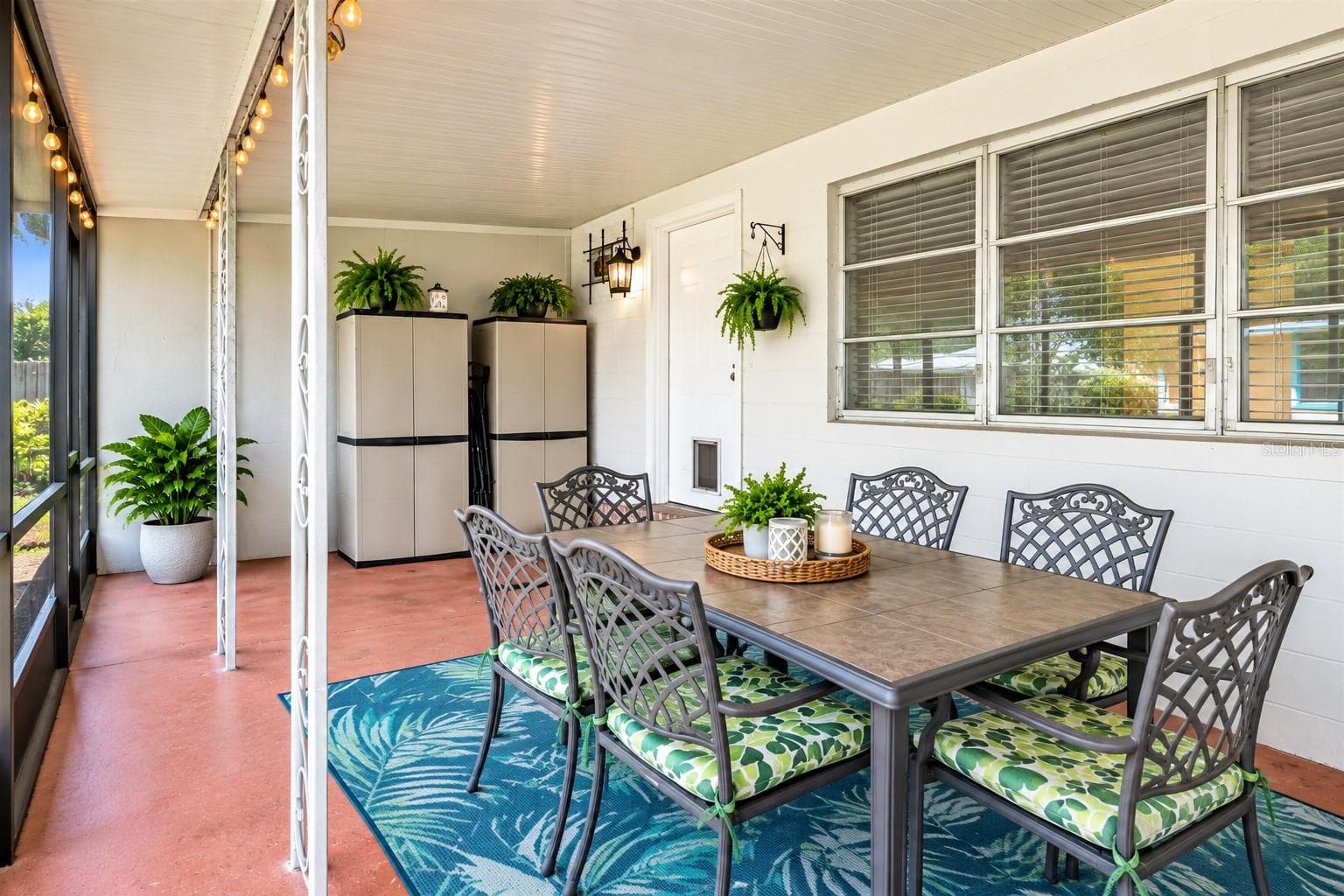 Interior View of Rear Screened Patio/Lanai - 1840 N POWERS DR, ORLANDO