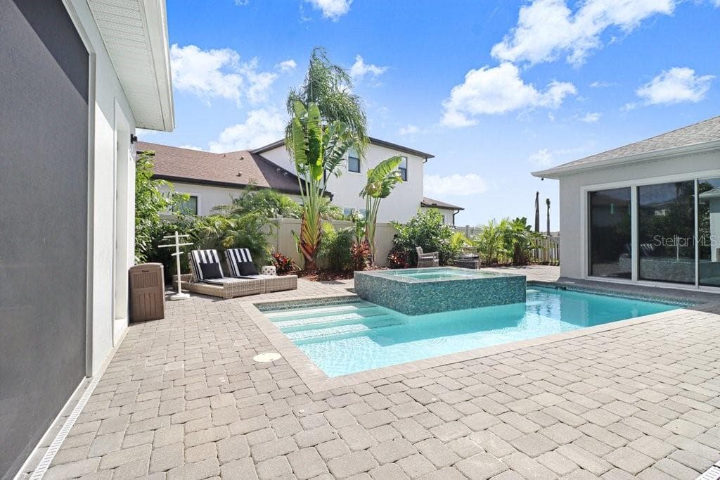 Single Family Residence at 9260 SANDERS TREE LOOP, WESLEY CHAPEL, photo 5 of 58
