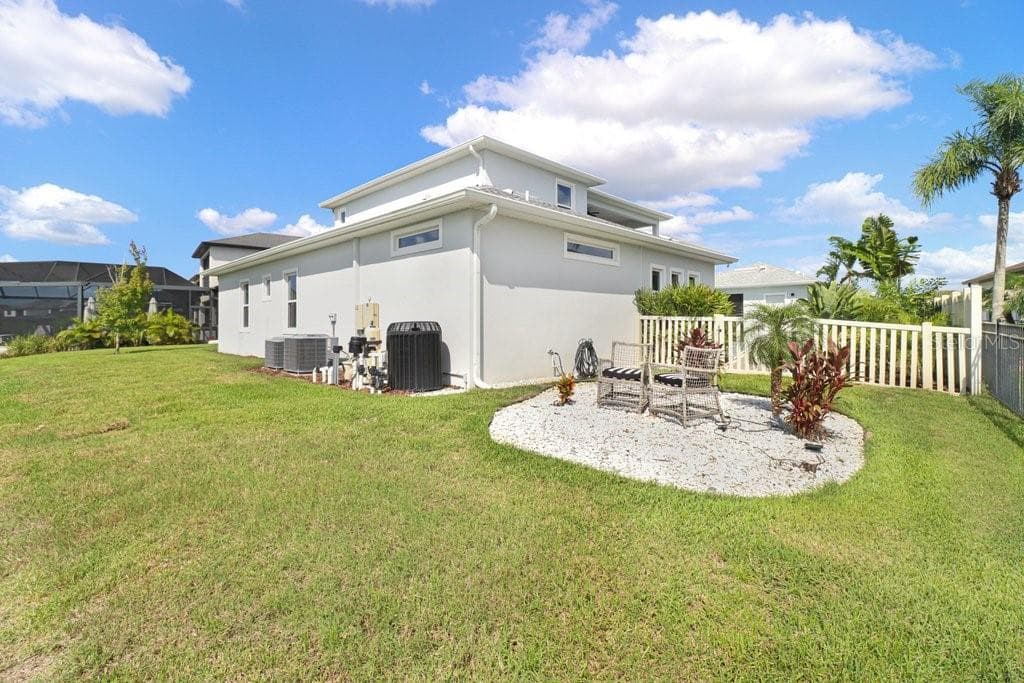Single Family Residence at 9260 SANDERS TREE LOOP, WESLEY CHAPEL, photo 43 of 58