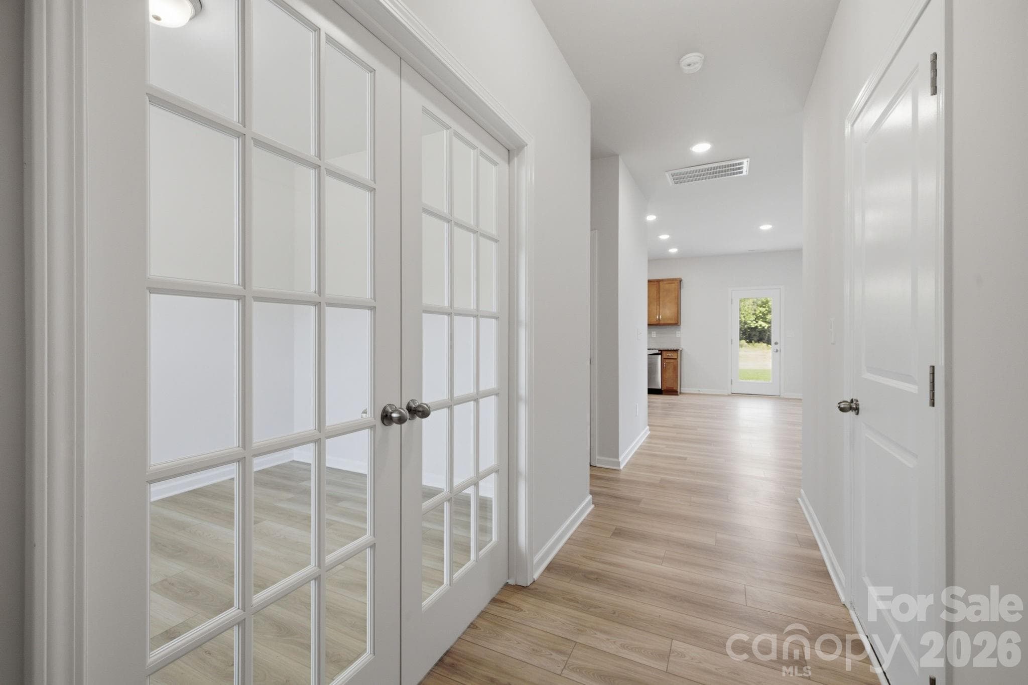 Single Family Residence at 2327 Painted Trail, Catawba, photo 13 of 33