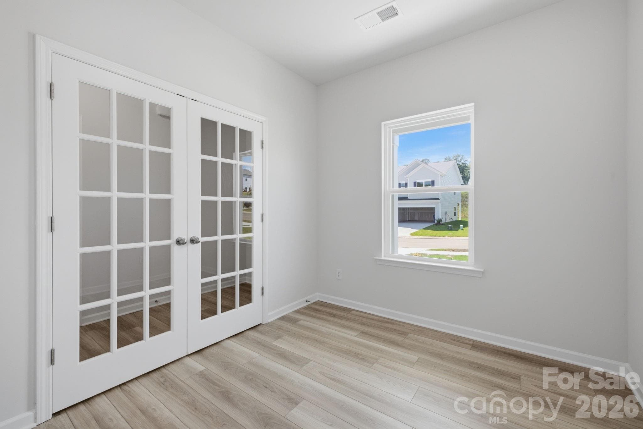 Single Family Residence at 2327 Painted Trail, Catawba, photo 14 of 33