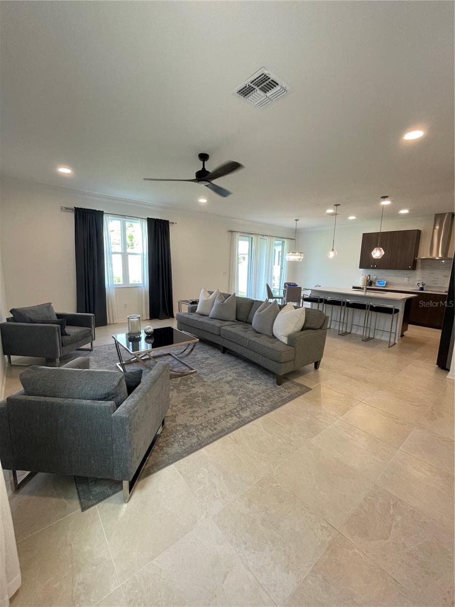 Single Family Residence at 7491 NOTCHED PINE BND, WESLEY CHAPEL, photo 8 of 37