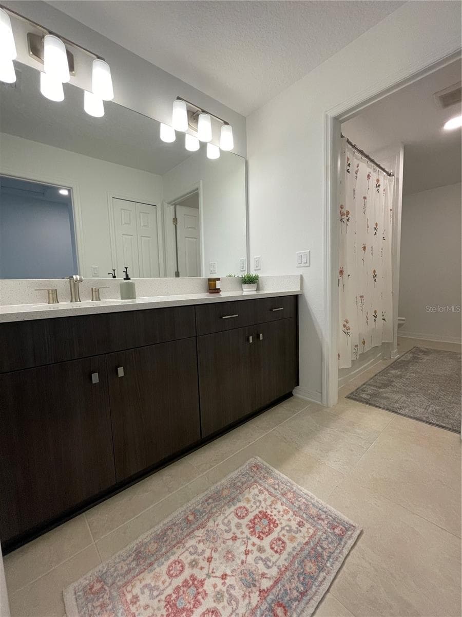 Single Family Residence at 7491 NOTCHED PINE BND, WESLEY CHAPEL, photo 18 of 37