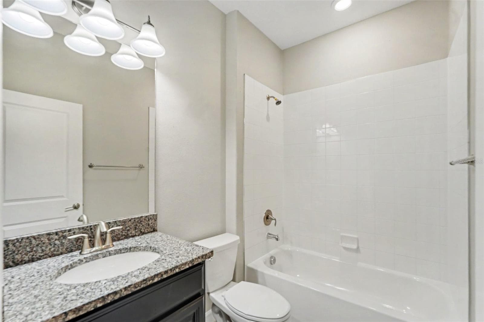 Single Family Residence at 13220 ORCA SOUND DR, RIVERVIEW, photo 16 of 19