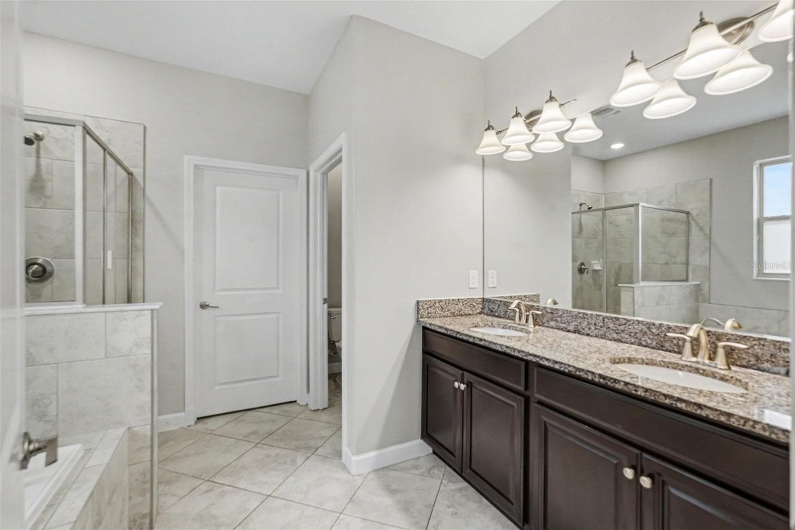 Single Family Residence at 13220 ORCA SOUND DR, RIVERVIEW, photo 17 of 19