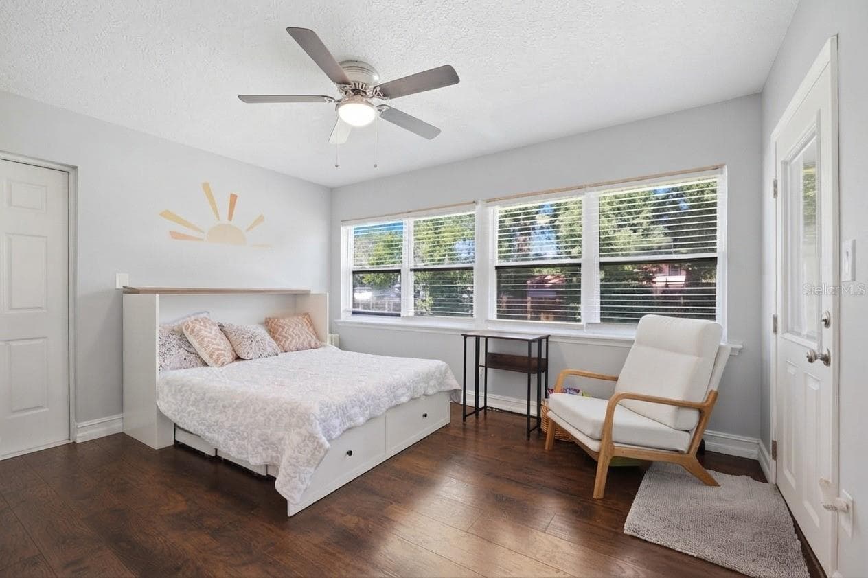 3 bedroom, office, craft  or playroom - 345 CANNON ST, LAKELAND