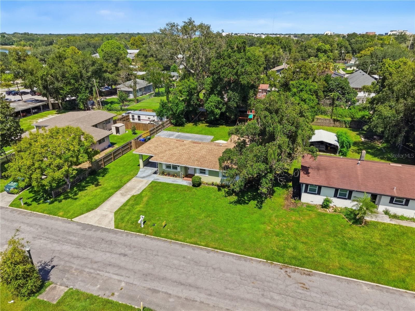 Single Family Residence at 345 CANNON ST, LAKELAND, photo 30 of 37